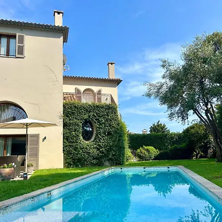 Villa De Luxe Avec Piscine - Cap D'antibes *
